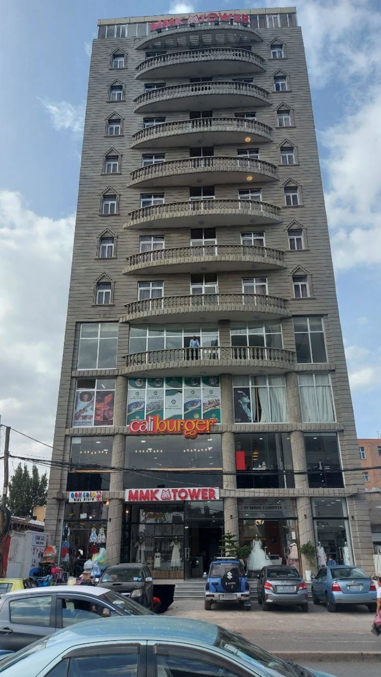 yellow apple hotel #1