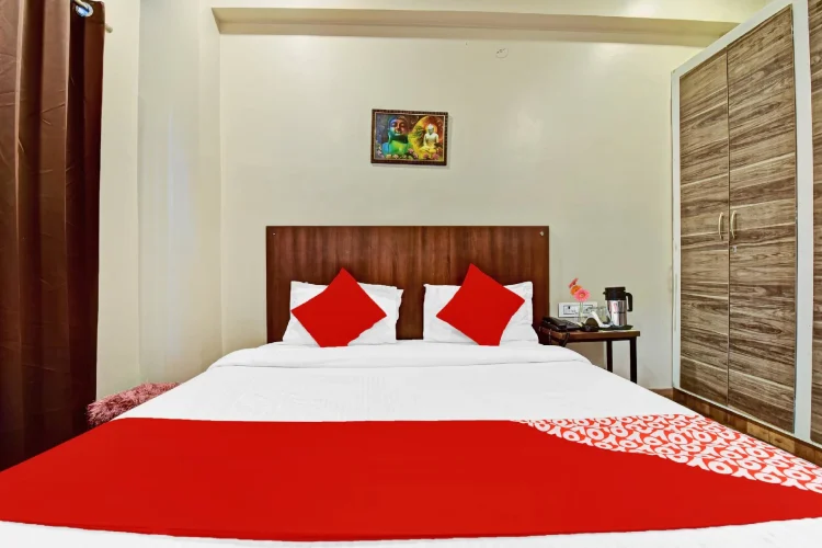 Oyo 84809 Hotel Shiv Kalpana #1