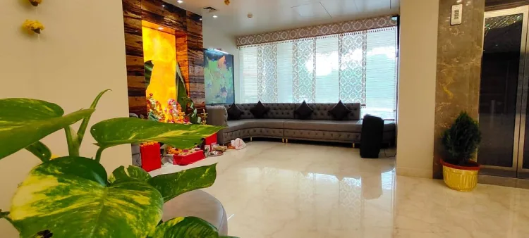 The Royal Class Hotel, Gwalior #1