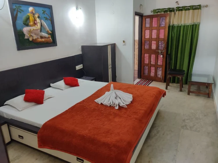 JAIN HOTEL,Pachmarhi #1