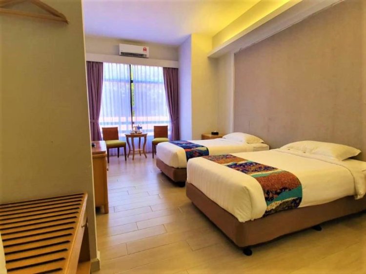 Adena beach shop resort