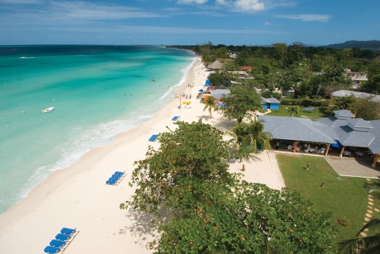 Grand pineapple beach negril