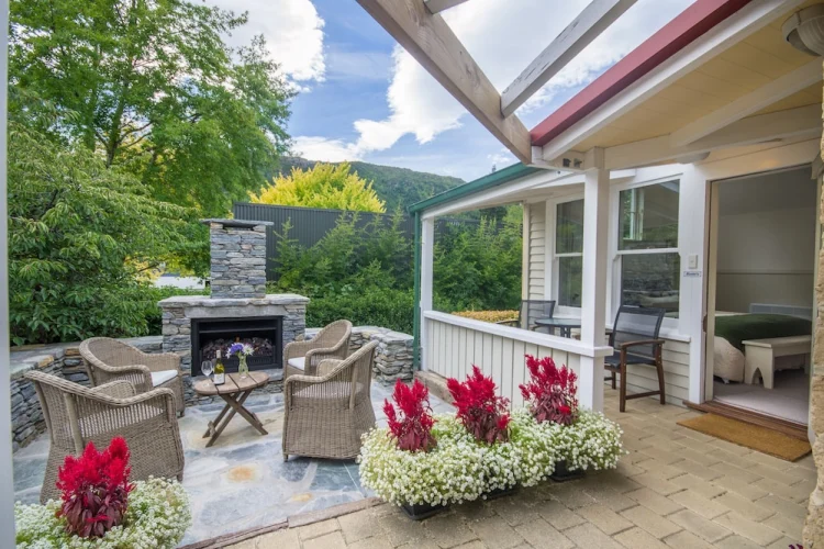 Arrowtown Lodge #1
