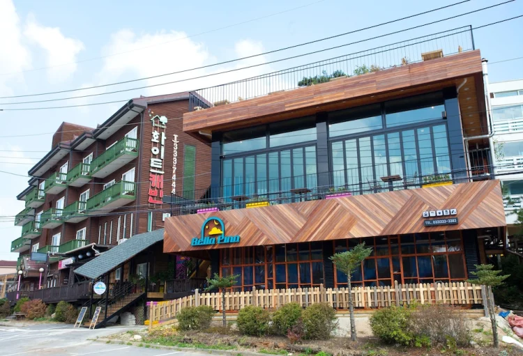 白色小屋酒店 #1