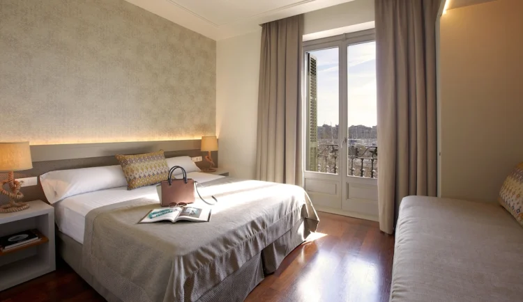 Duquesa Suites Landmark Hotel by Duquessa Hotel Collection #1