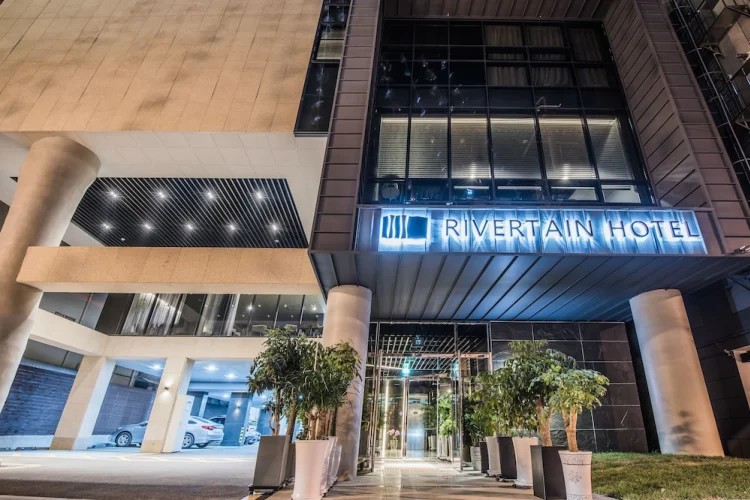 Rivertain酒店 #1