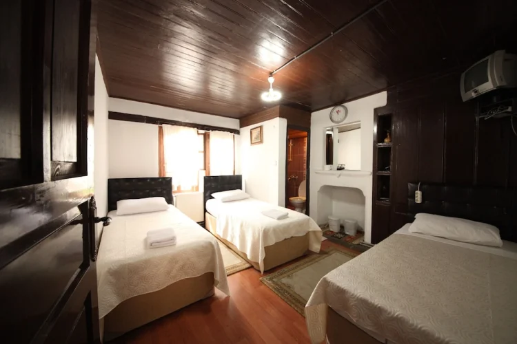 Efe Guest House #1