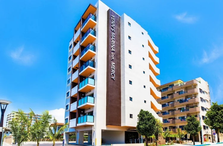 Yenn's Marina Inn Mercy #1