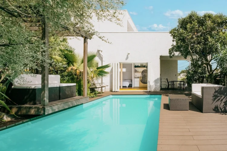 Casablanca Pool House #1