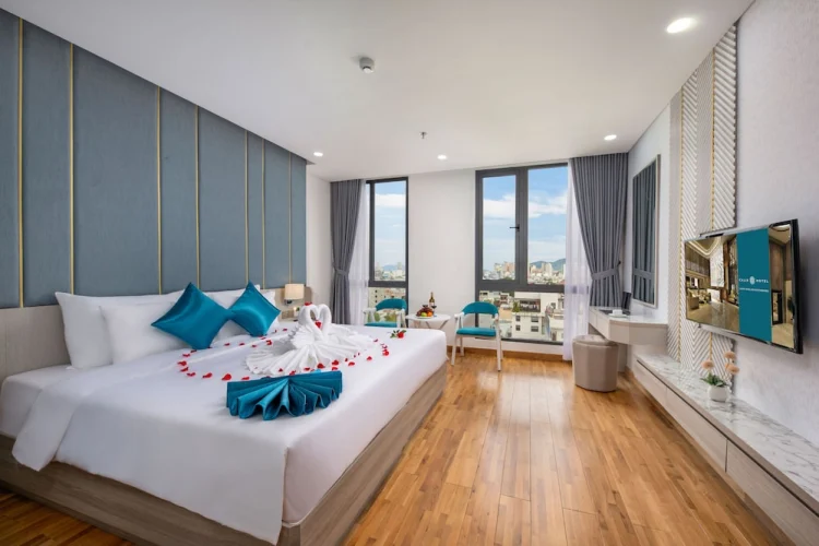 Calix Hotel Da Nang Beach #1