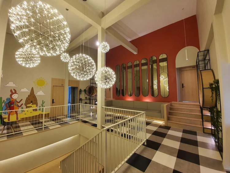 Platinum Hotel #1