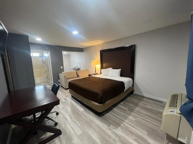 GOLDSTAR INN #1