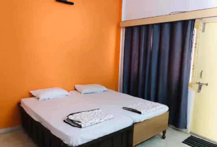 Goroomgo Vasu Jabalpur #1