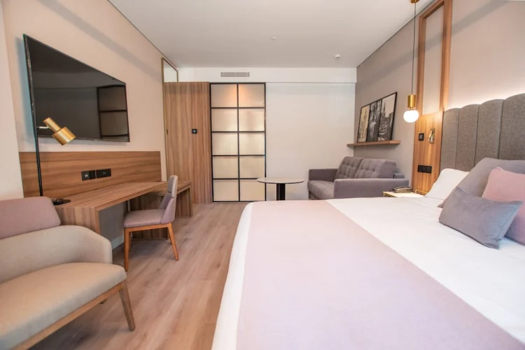Hotel Giralda Center #1