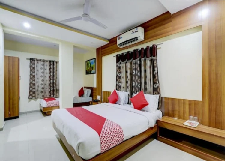 Hotel Krishna Palace Vastrapur #1