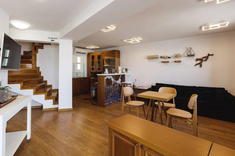 Gateway Suites #1