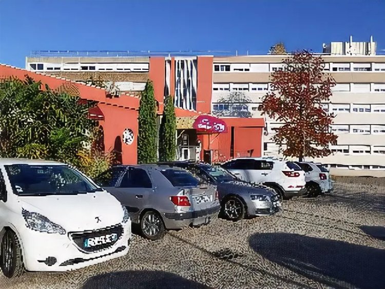 Escatel Hotel #1