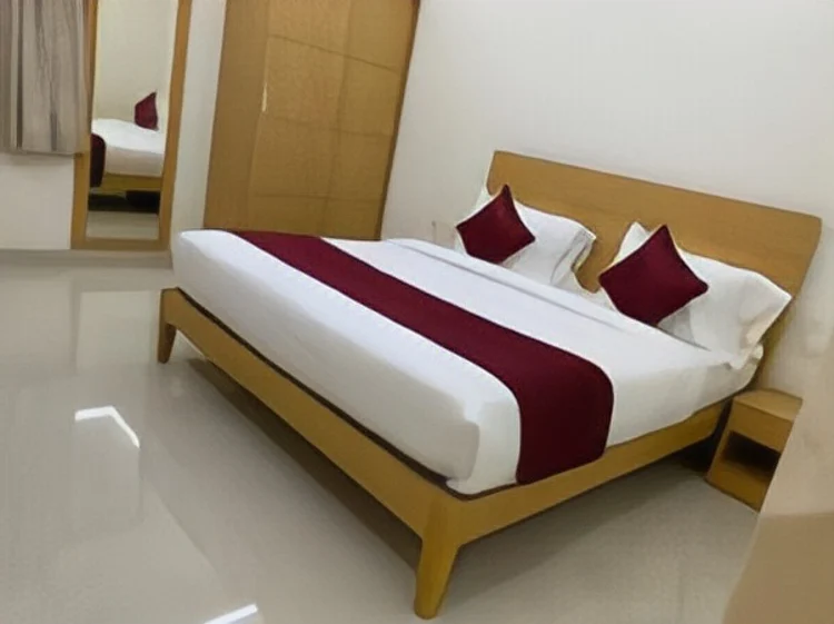 MG IRIS HOTEL #1