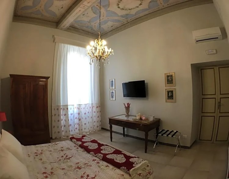 B&B Theodora #1