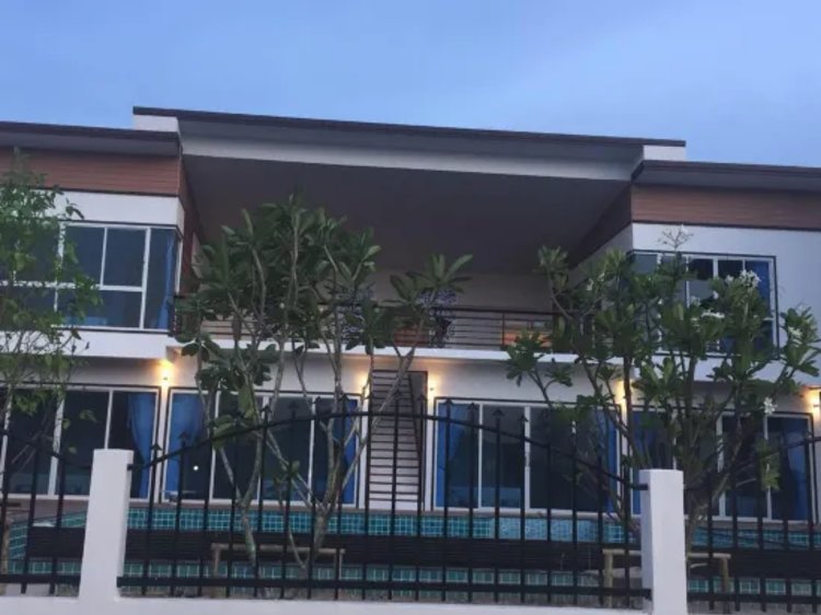 乌泰他尼度假酒店 #1