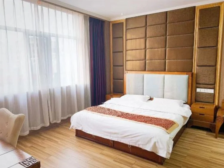Huairen Bangyou Fashion Hotel #1