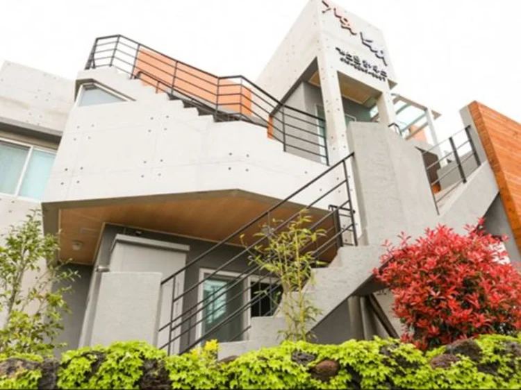 Jeju Gaonnuri Guest House #1