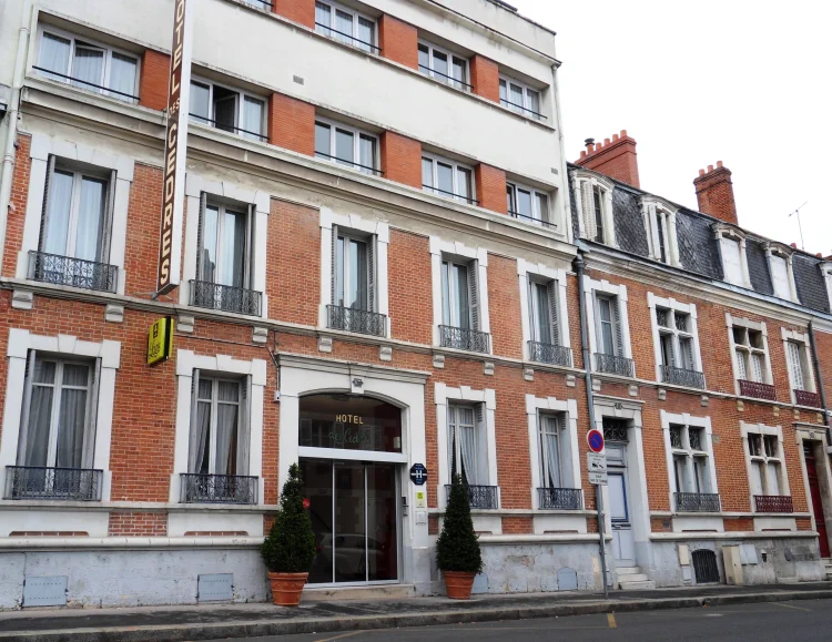 Hotel des Cèdres Orleans #1