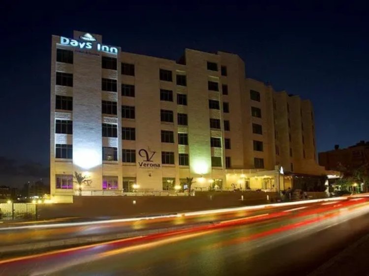 Days inn online hotel suites amman