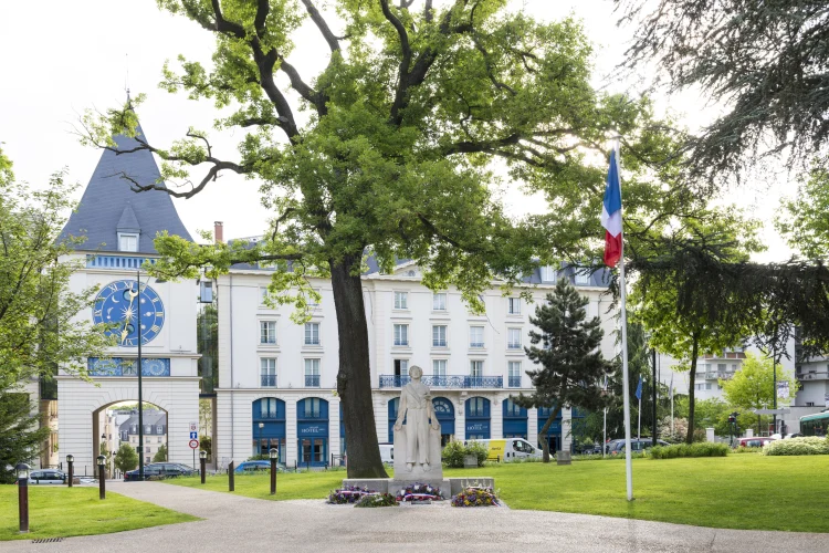 Le Plessis Grand Hotel #1