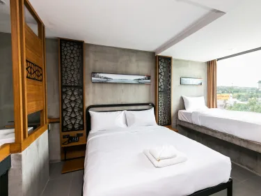 Deluxe Triple Room