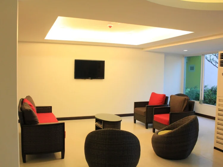 โรงแรมไอยริศ ขอนแก่น รีวิว | โรงแรมที่พักรีสอร์ท ราคาถูก KHONKAEN-CARRENTAL.COM