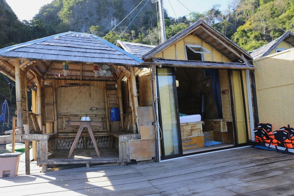 Paolyn Floating House Restaurant Coron 2022 hotel deals Klook Canada