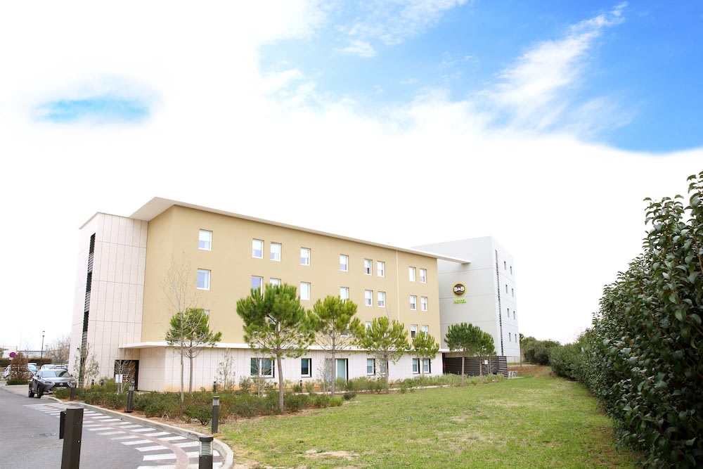 B&B Hôtel MONTPELLIER Centre Le Millénaire Montpellier - 2022 hotel ...