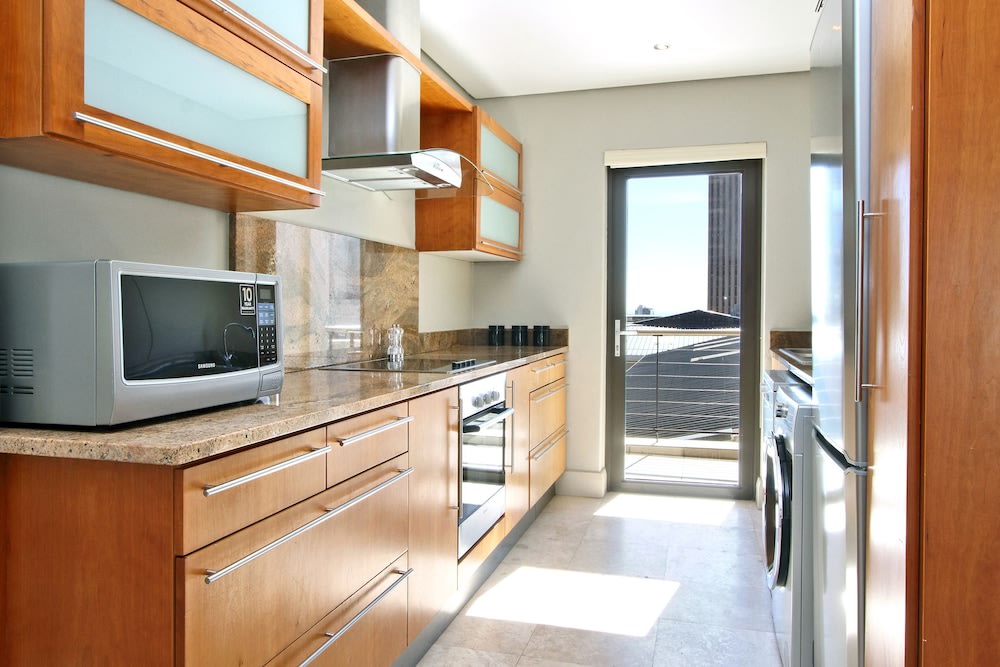 ITC Hospitality Group Penthouse 2 Bedrooms Piazza On Church Square City