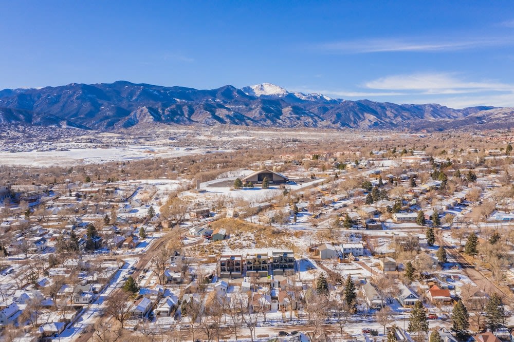 4BR Mnt Viewsmodern Urbanityrooftop Patio Colorado Springs 2022 hotel