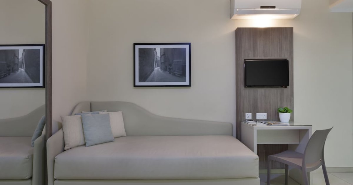 115 the strand hotel by neu collective