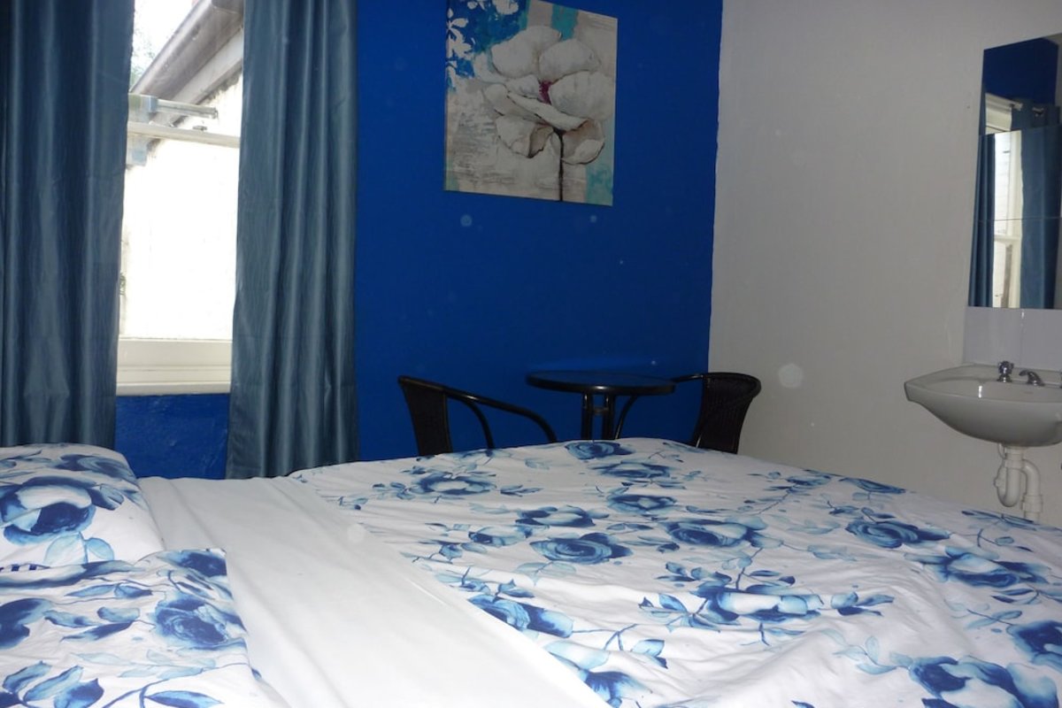 Adelaide Travellers Inn - Hostel in Adelaide | 2026 Updated prices, deals -  Klook Singapore