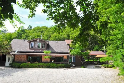 Yongin Full House Pension