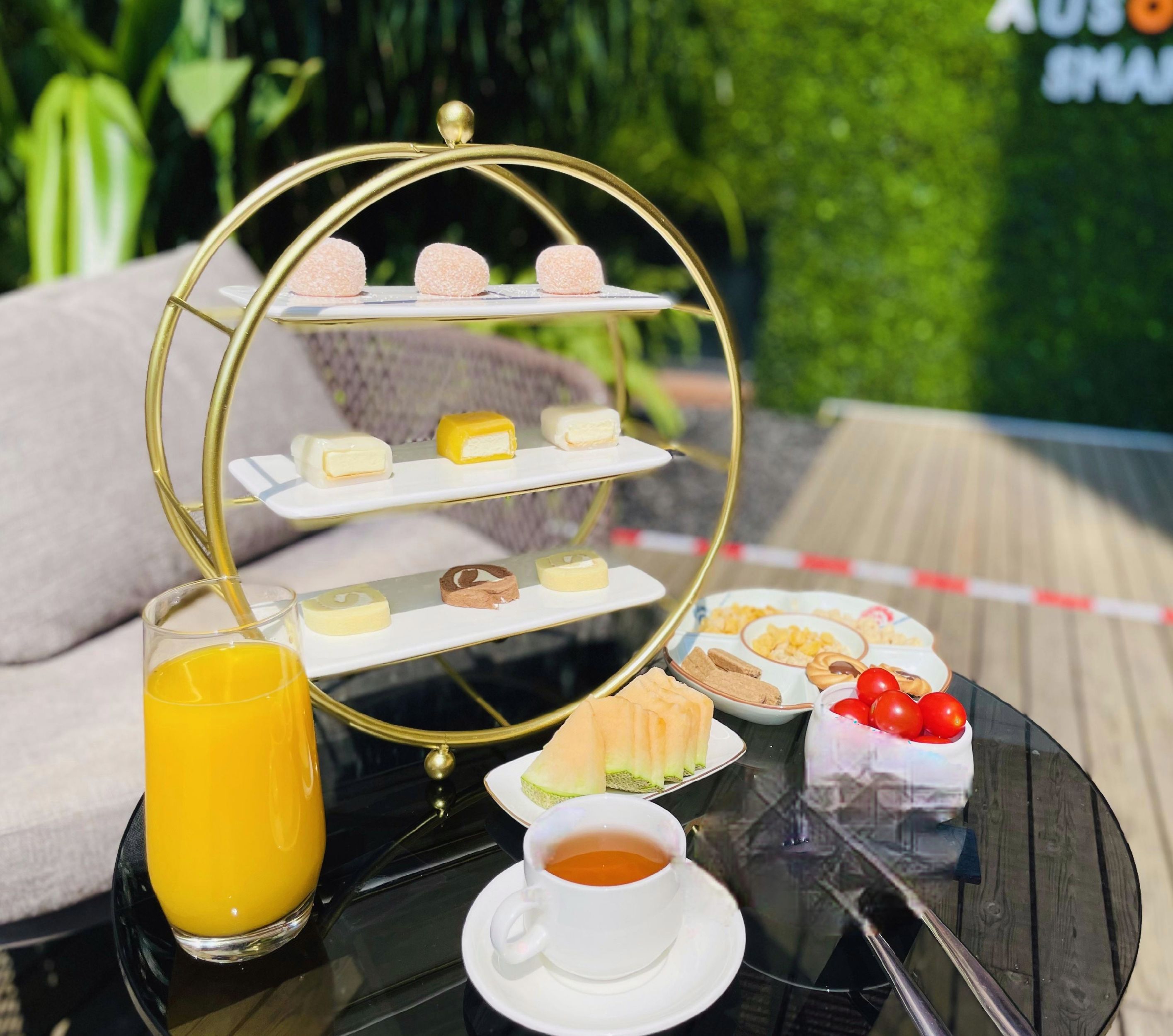 Austel Select Hotel Guangzhou Tianhe Zhujiang New Town (Jinan University Gangding Metro Station Branch) · Dining spaces