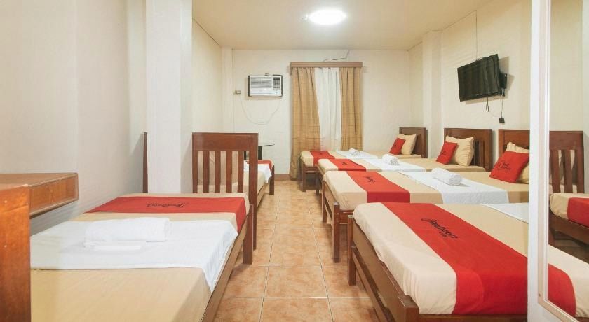 RedDoorz @ Plaza la Paz Iloilo City