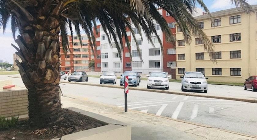 Modern rooms available close to the beach in Humewood in Nelson Mandela ...