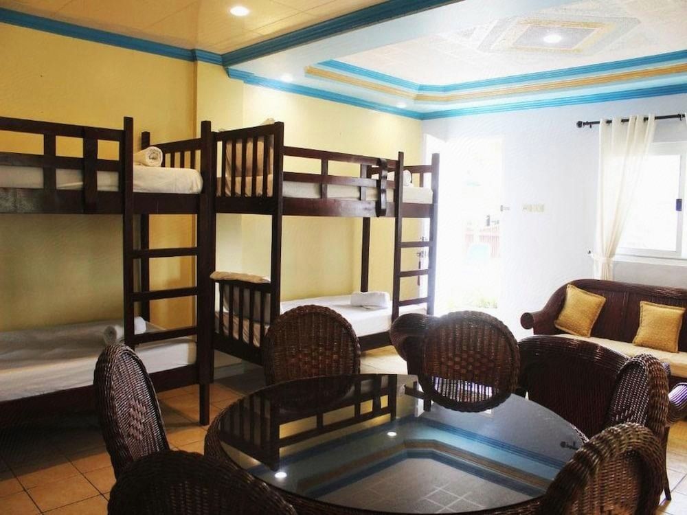 P and M Final Option Hotel