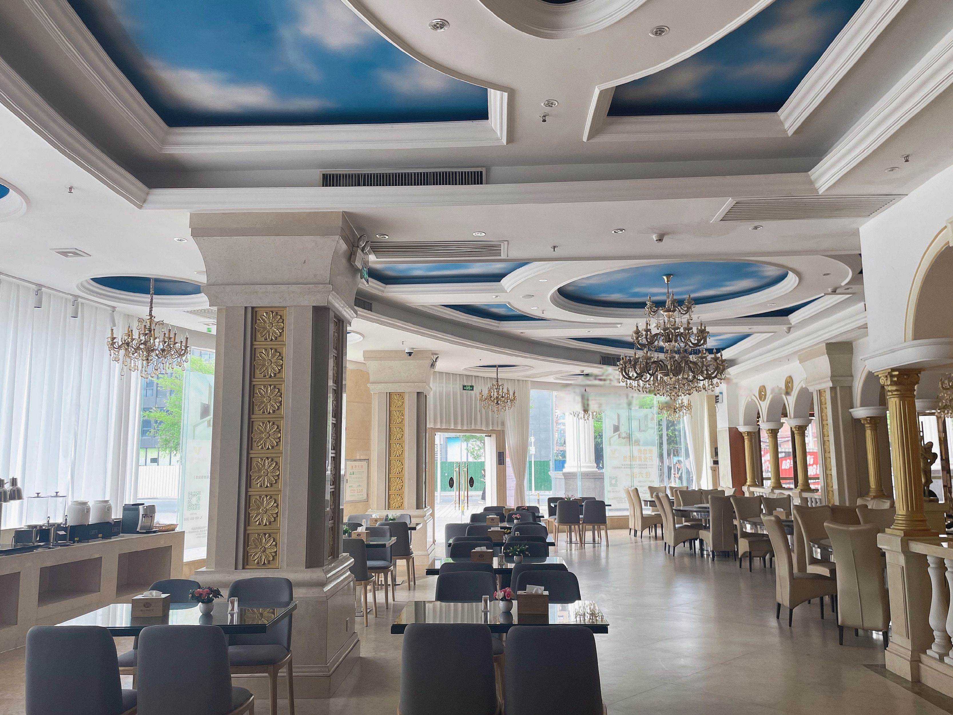 Vienna Hotel Guangzhou Airport 2nd Branch · Dining spaces