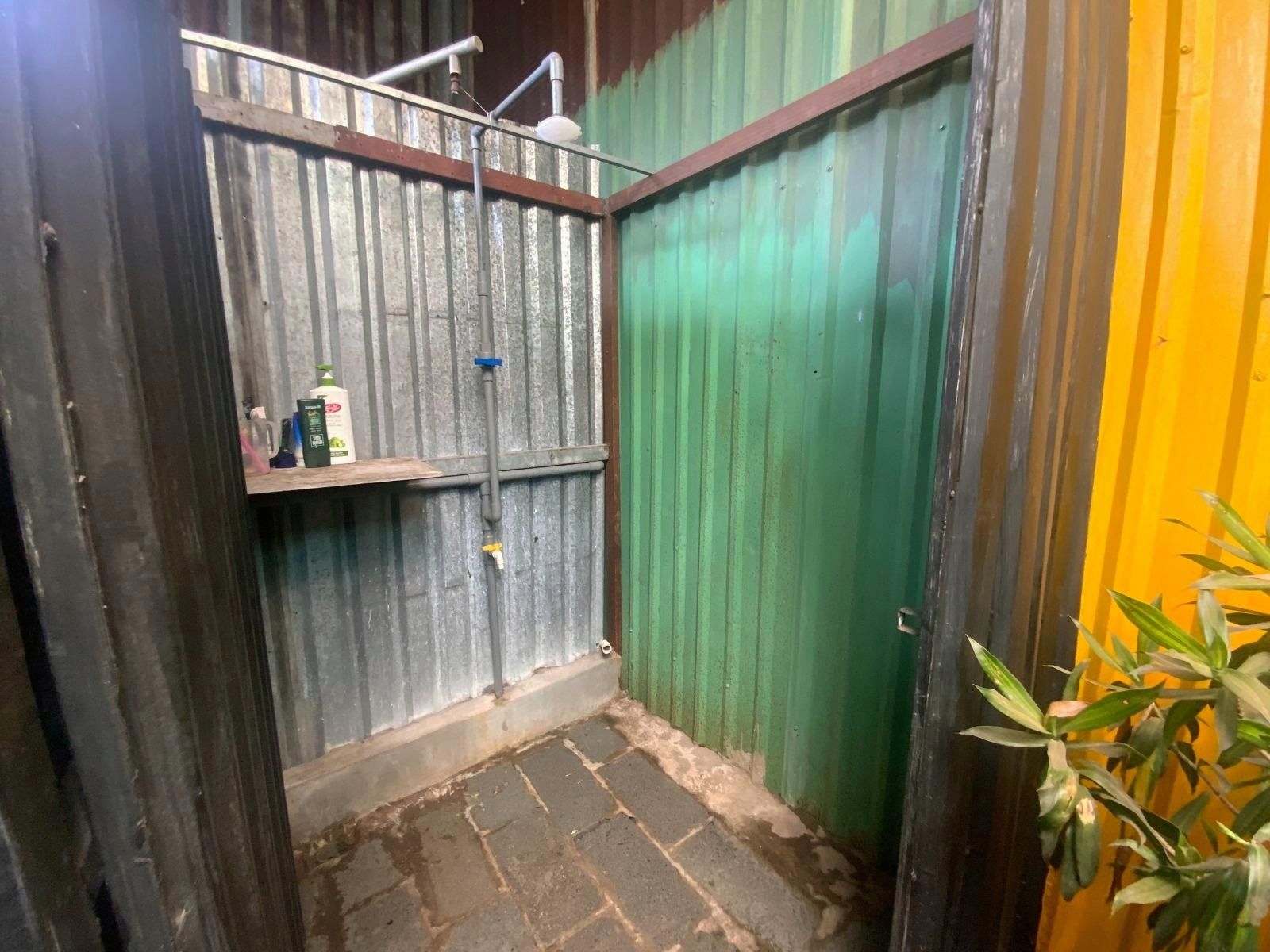 Cactos Bar & Homestay