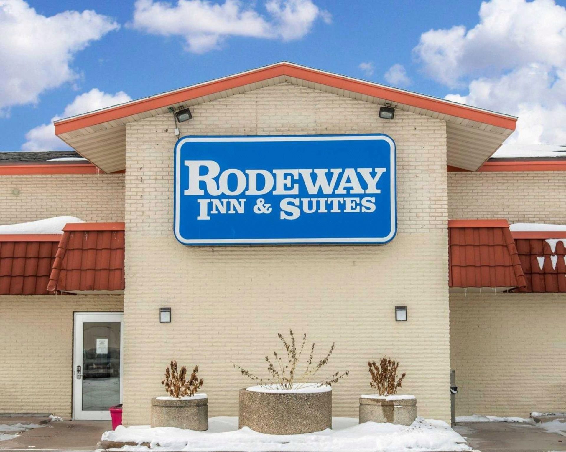 Regency Inn & Suites in Eau Claire | 2023 Updated prices, deals - Klook ...