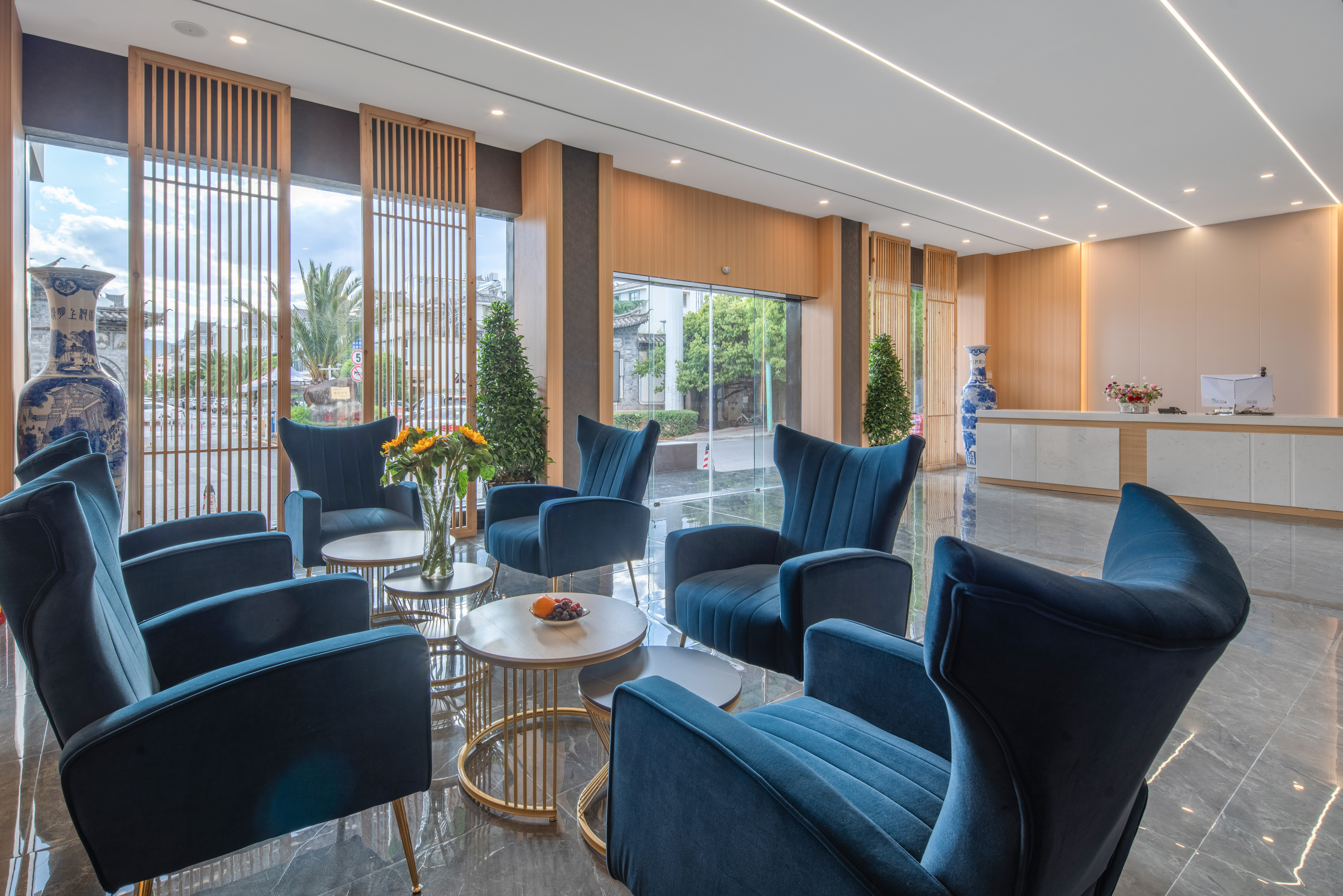 Yicheng Hotel (Lijiang Ancient City Airport Bus Station)