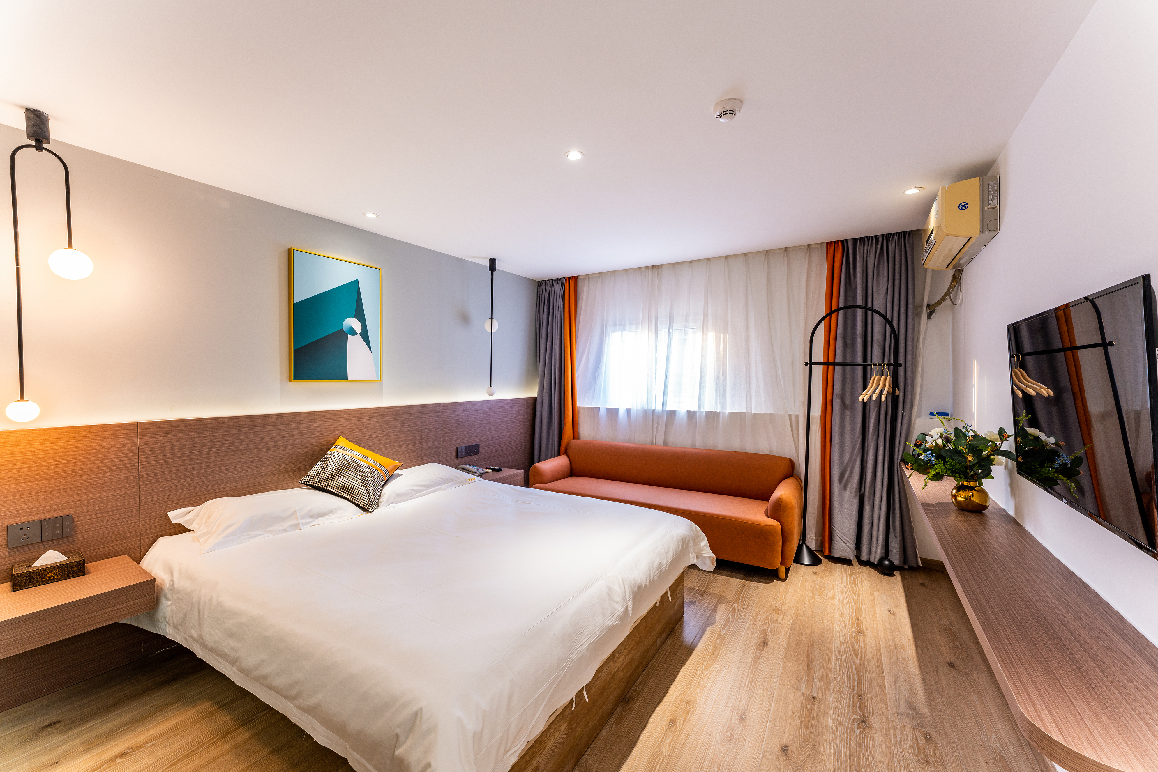 Laiyue Hotel (Xiamen Railway Station Mixc City)