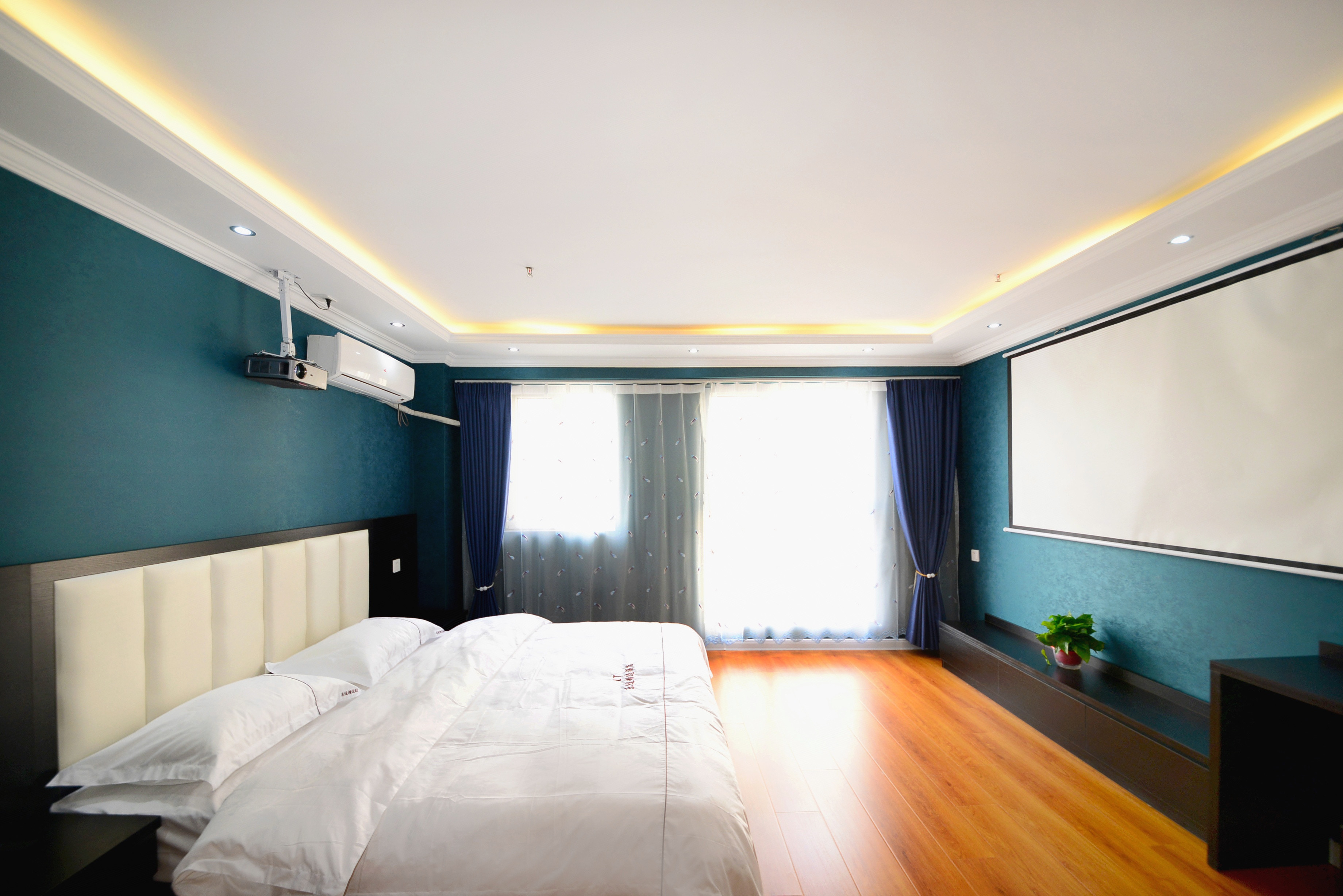 Lotto Collection Hotel (Taiyuan South Railway Station Wusu International Airport)