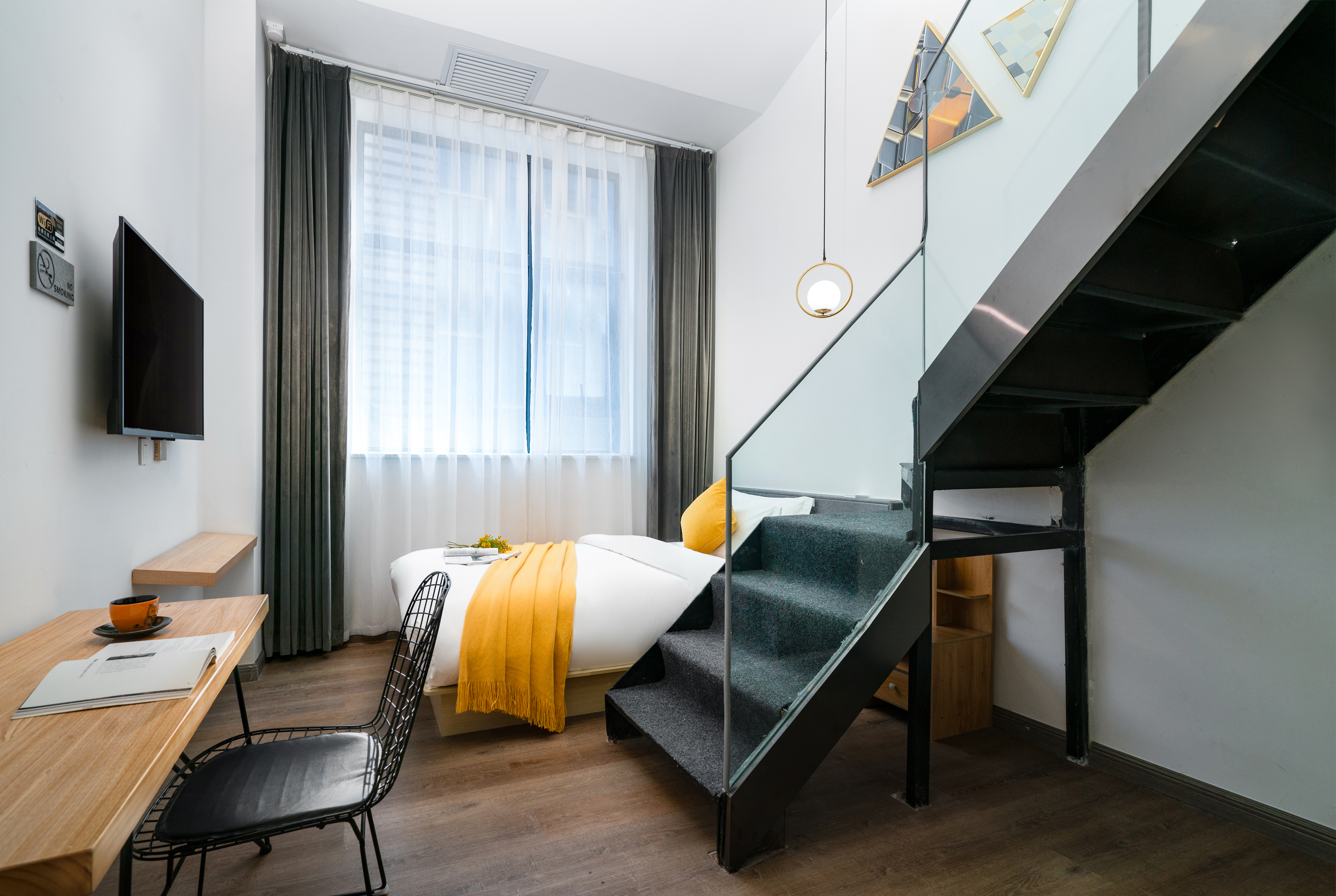 Wuhua Hannuosi Hotel (Xi'an Bell Tower, Dachashi Metro Station)