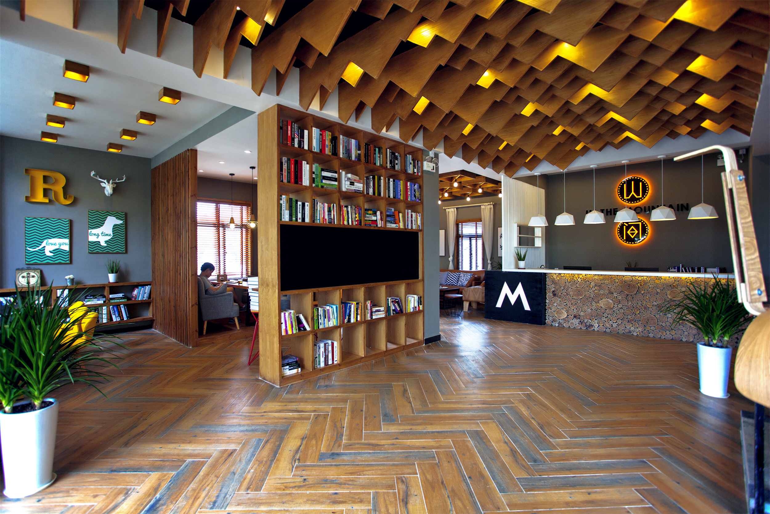 Shanjian Hotel (Sanya Phoenix Airport Branch)